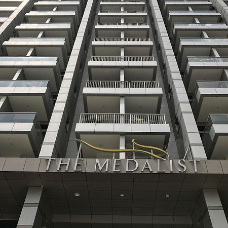 Frank Porter - The Medalist Dubai Exterior photo