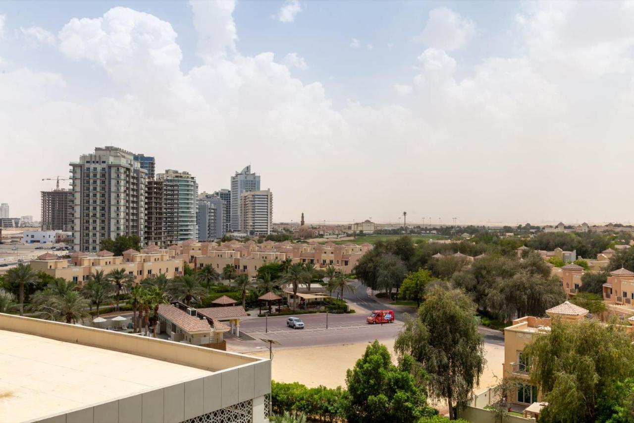Frank Porter - The Medalist Dubai Exterior photo