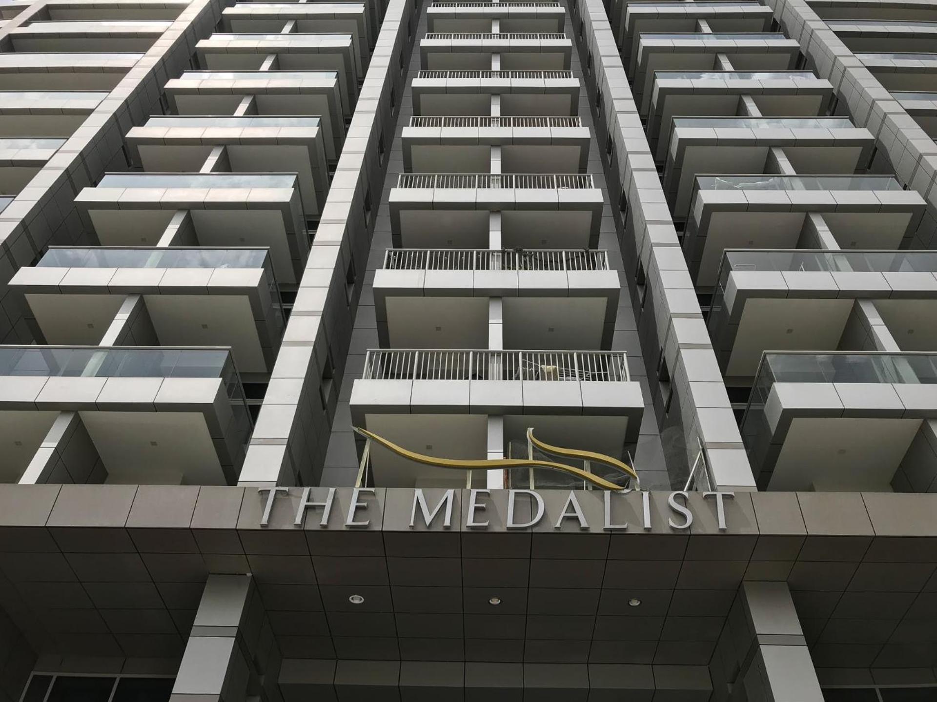 Frank Porter - The Medalist Dubai Exterior photo